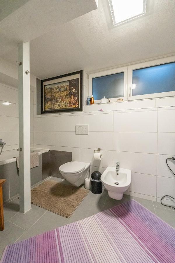 Karoline Apartment *